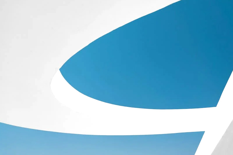 如(rú)何搭建帶視(shì)頻(pín)的(de)企業(yè)網站(zhàn)