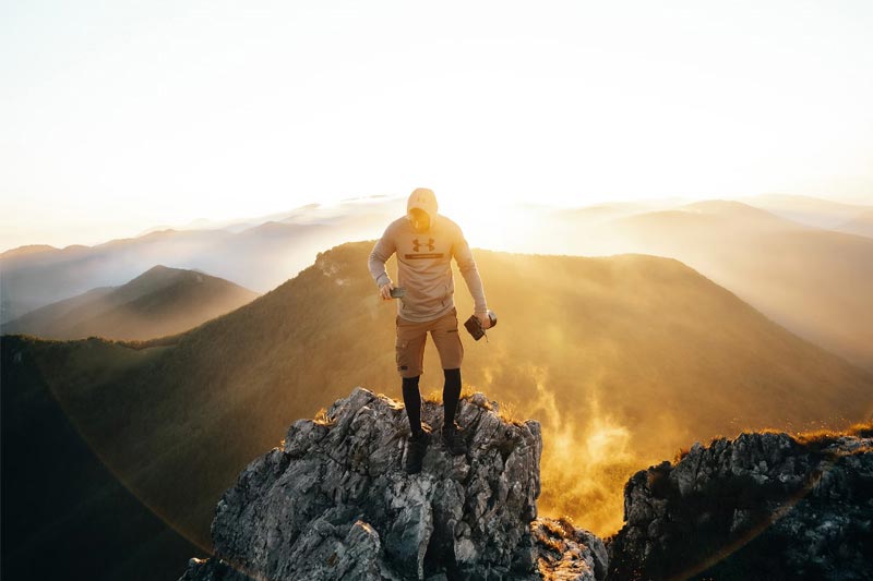 建一(yī)個(gè)跟上(shàng)時(shí)代潮流的(de)企業(yè)網站(zhàn)需了(le)解的(de)設計(jì)要(yào)素