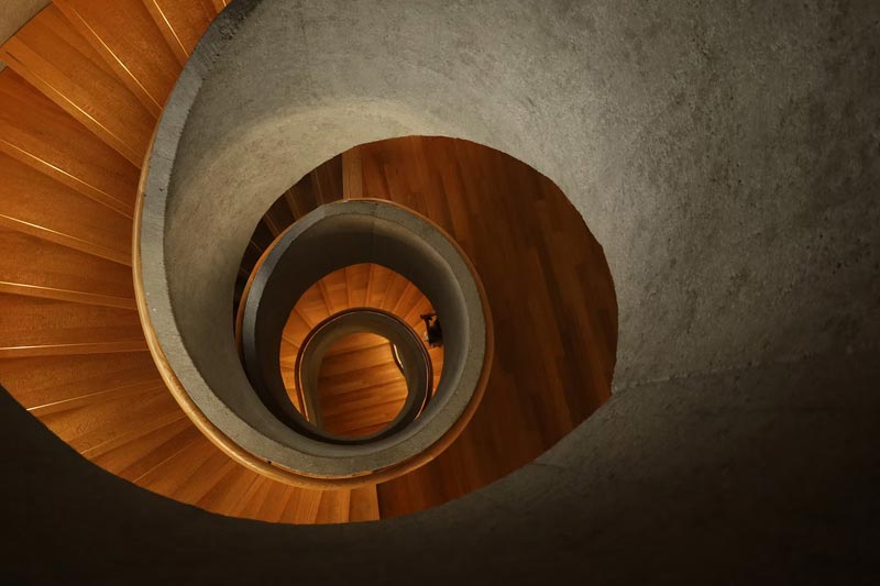 如(rú)何提高(gāo)企業(yè)網站(zhàn)的(de)吸引力