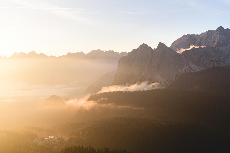 效率搭建自(zì)己的(de)網站(zhàn)需要(yào)知(zhī)道(dào)些(xiē)什(shén)麽步驟